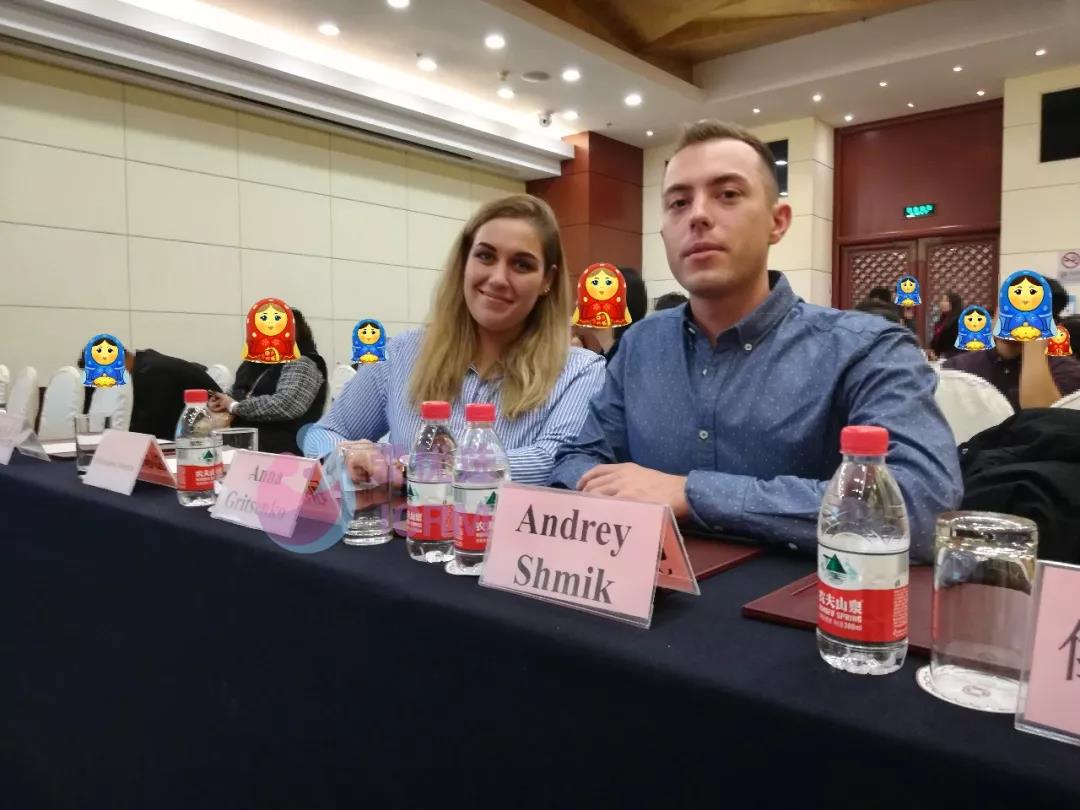 俄罗斯助孕中心的Andrey Shmik和Anna Gritsenko也来到本场答疑会的现场